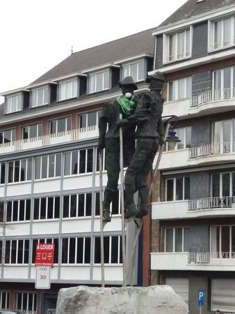 Les echasseurs namurois